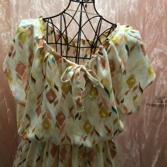Lauren Conrad Flirty Spring Print Tunic/Mini Dress - Picture 4 of 4